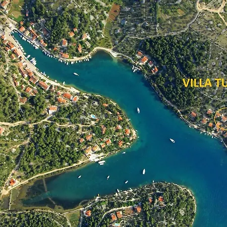 Tudor Апартаменты Bobovisca