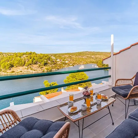 דירה Tudor Bobovisca