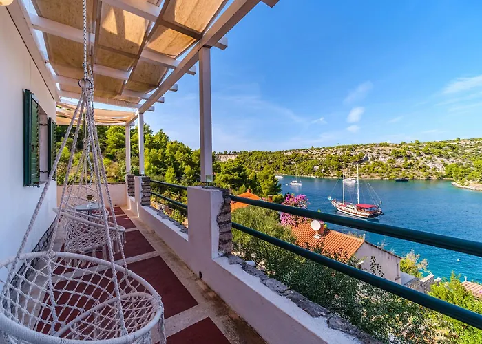 Tudor Appartement Bobovisca