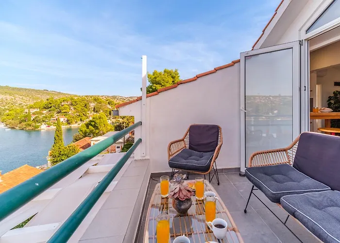 Tudor Appartement Bobovisca