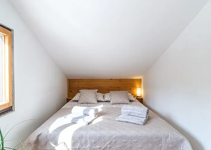 Tudor Appartement Bobovisca