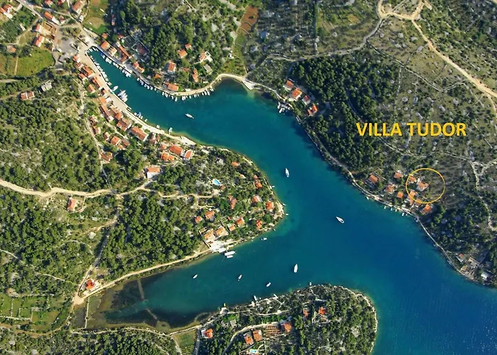 Tudor Appartement Bobovisca